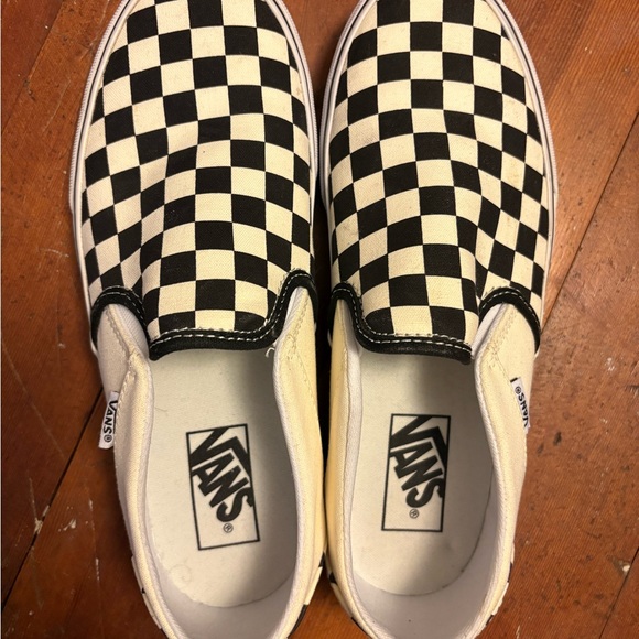 NWOT Vans Black and White Slip-On Shoes with Checkerboard Pattern - Picture 2 of 6
